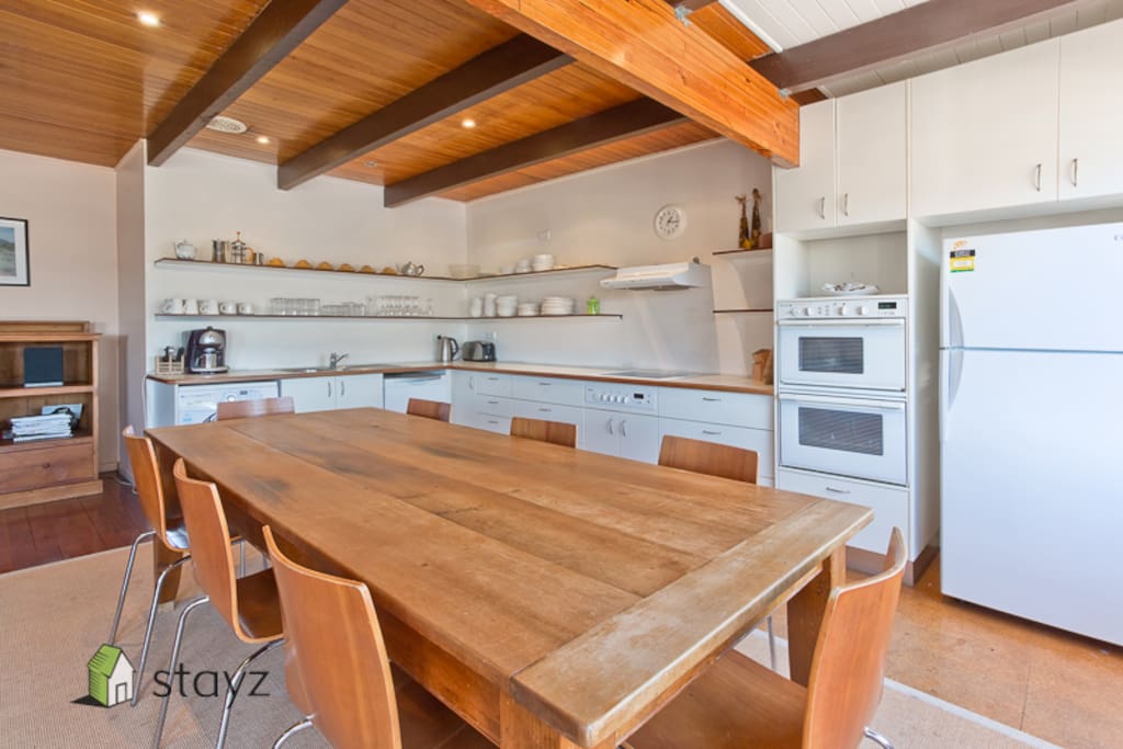 Dining & kitchen