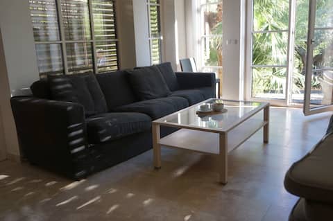 Propiedad de Airbnb exitosa: Townhouse with garden and pool in Soller - since 2018 en Sóller