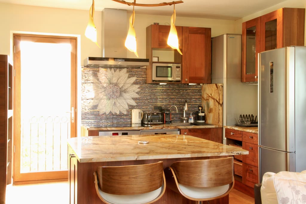 Kitchen/Dining