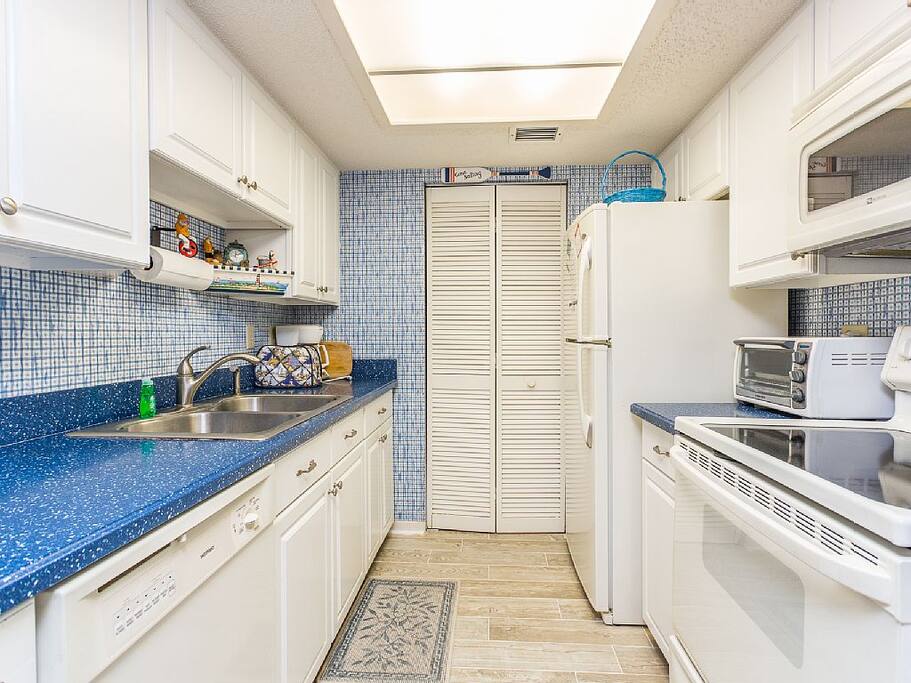 Indoors,Room,Kitchen,Furniture
