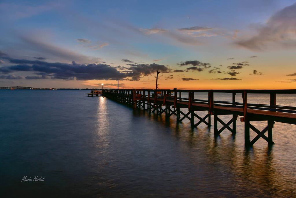 WATERFRONT, PRIVATE PIER, cottage on Copano Bay - Cabins ...