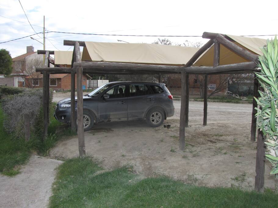 ESTACIONAMIENTO TECHADO
