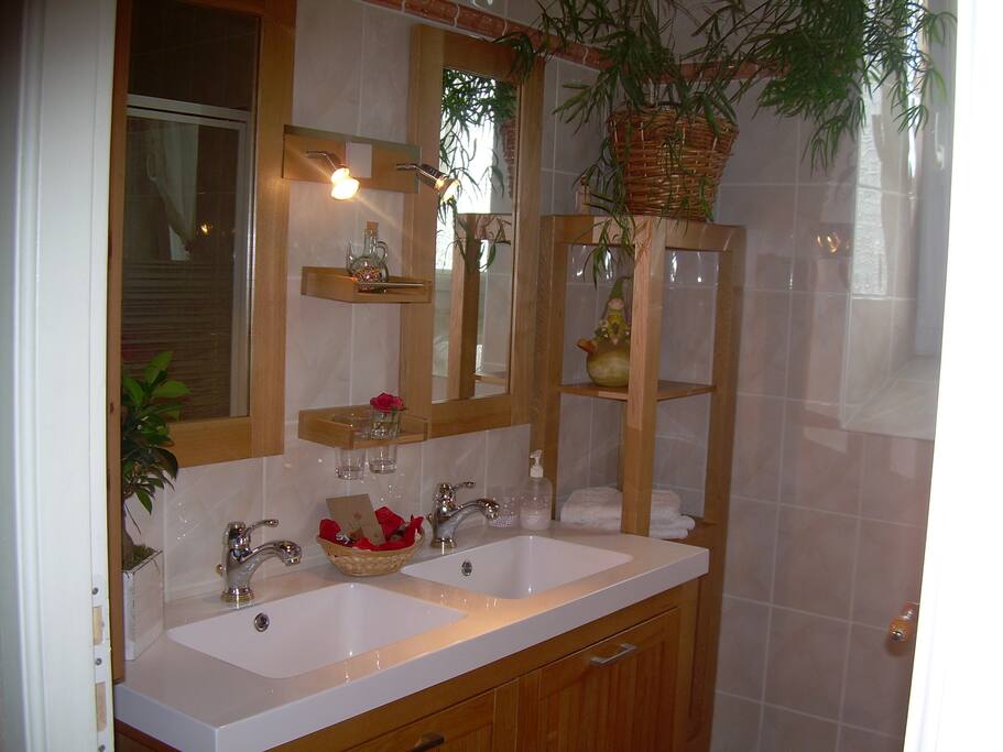 Salle d'eau cosy