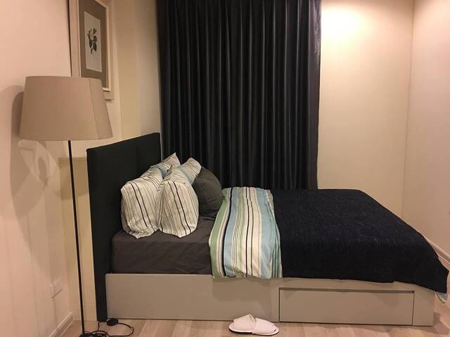 2BR Centric Ratchada@MRT Huai Khwang By Triple B gallery image 2