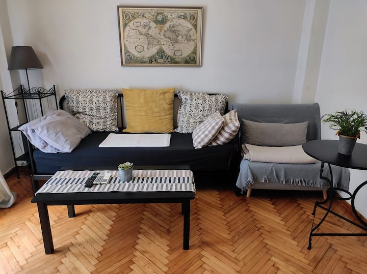 Athens Home 5 Minutes From The Subway - Афины