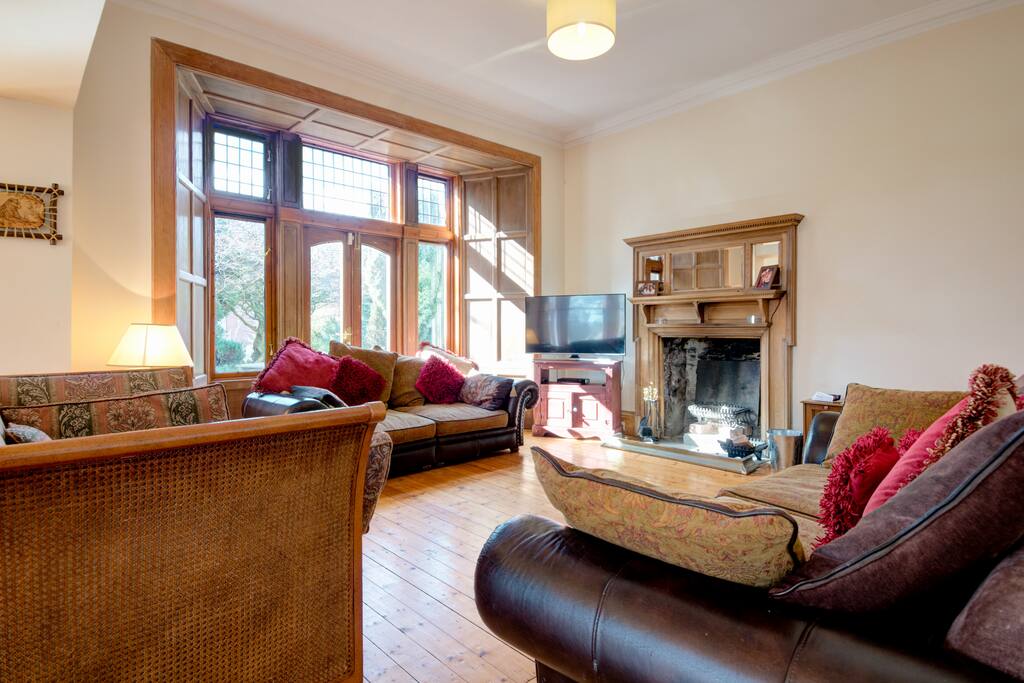 Living room with fireplace