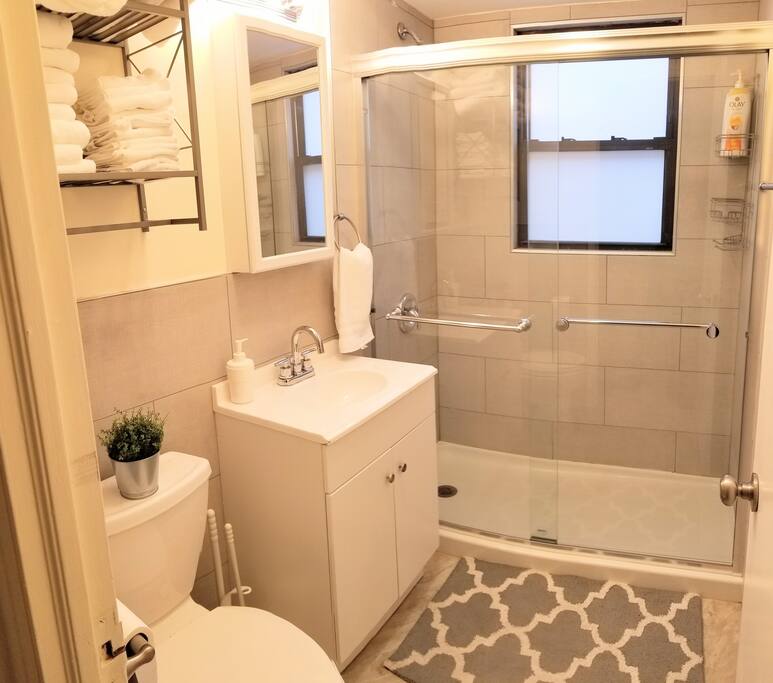 12 Best Airbnb Vacation Rentals In Chinatown, Chicago Updated 2024