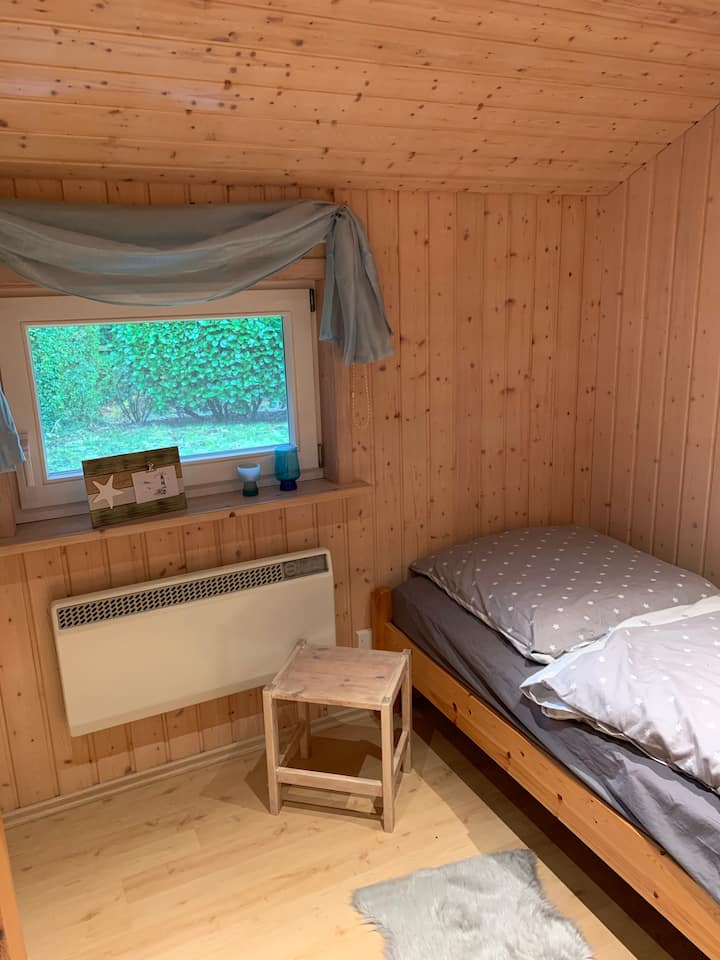 ห้อง 1 มีเตียงกว้าง 90 ซม.