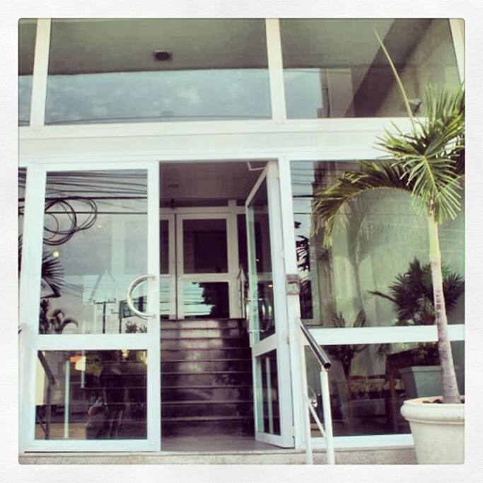 24 hours security and Concierge