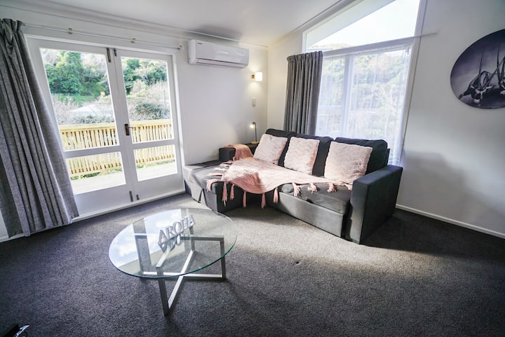 The Hidden Gem | Tranquility Close To Town - Wellington