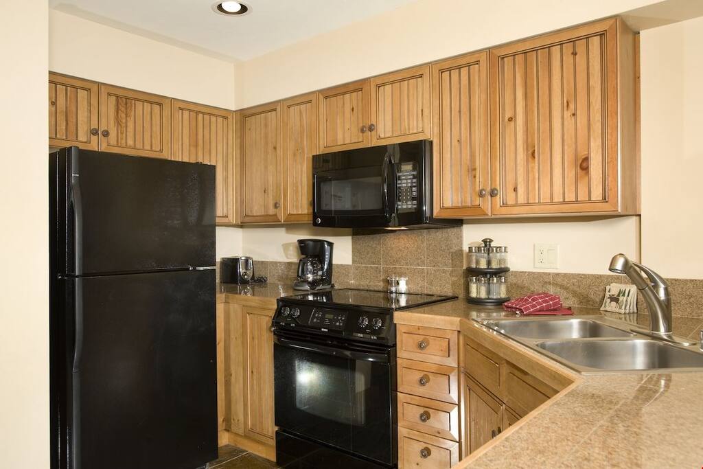 The fully-equipped kitchen has everything you need to cook at home.