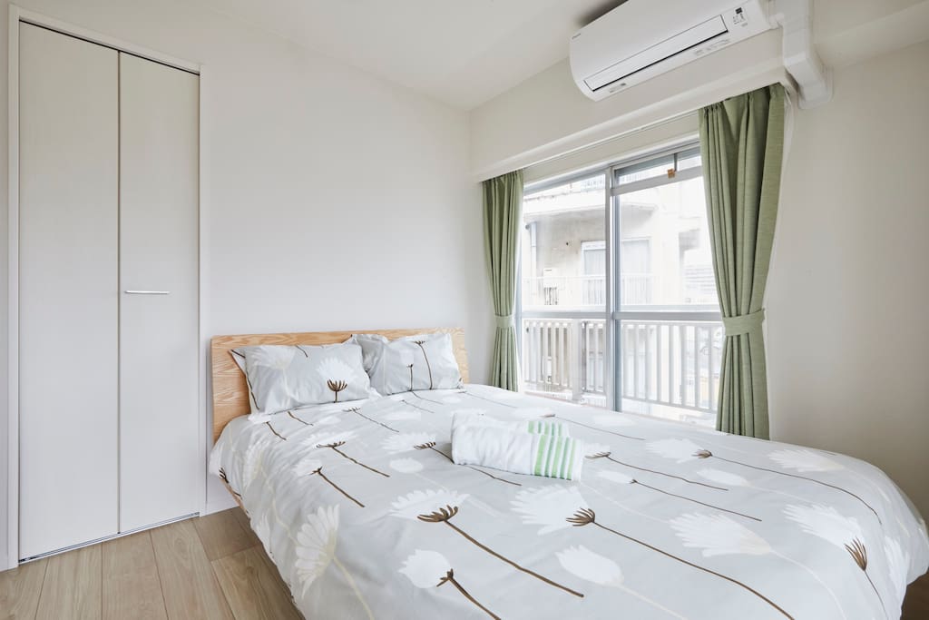 Double size bed