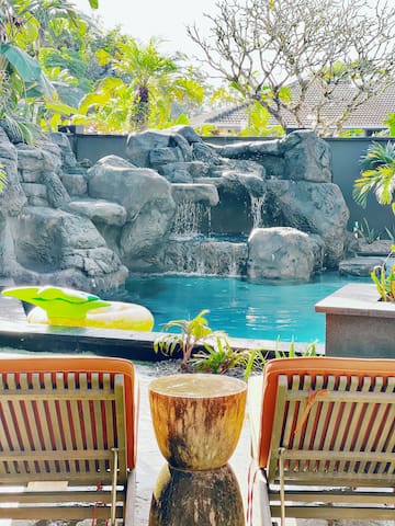 “Tide Pools, A Resort Style Home” w/ Concierge