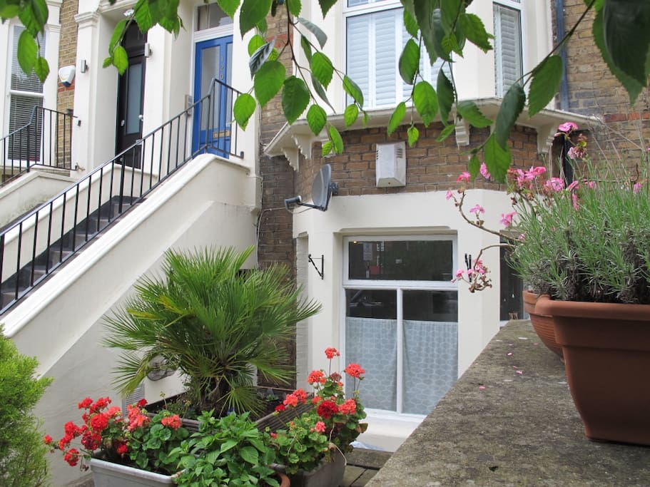 Entrance and front garden