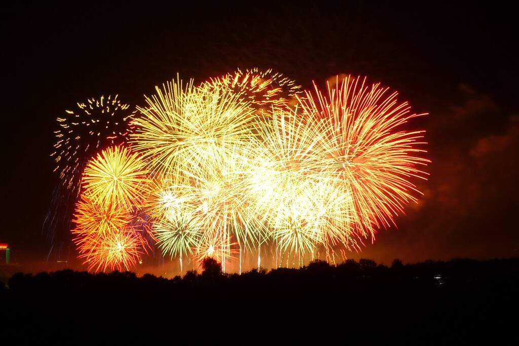 state holidays fireworks (vie from the balcony)