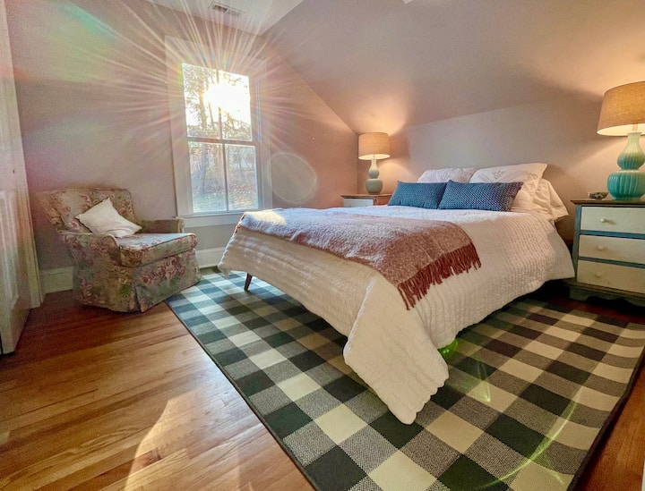 Chumba cha kulala chenye starehe na Queen 