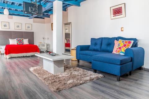 Top performing Airbnb: The SKY - Beautiful Studio Loft in Centro Histórico in San Luis Potosí