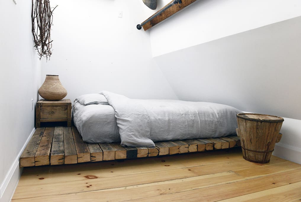 Upstairs bedroom - queen bed. Stone washed organic Belgian linens.