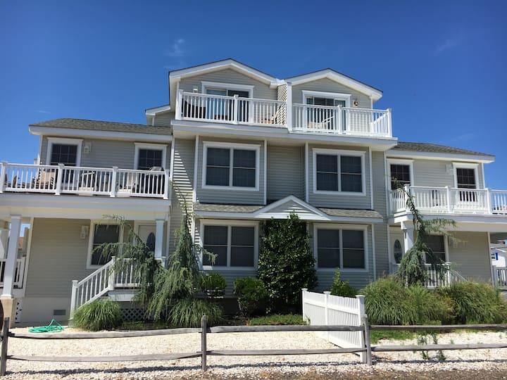 Avalon beach house sleeps 11 Townhouses for Rent in Avalon, New