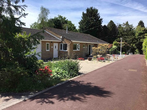 The Laurels - a peaceful spot in village location