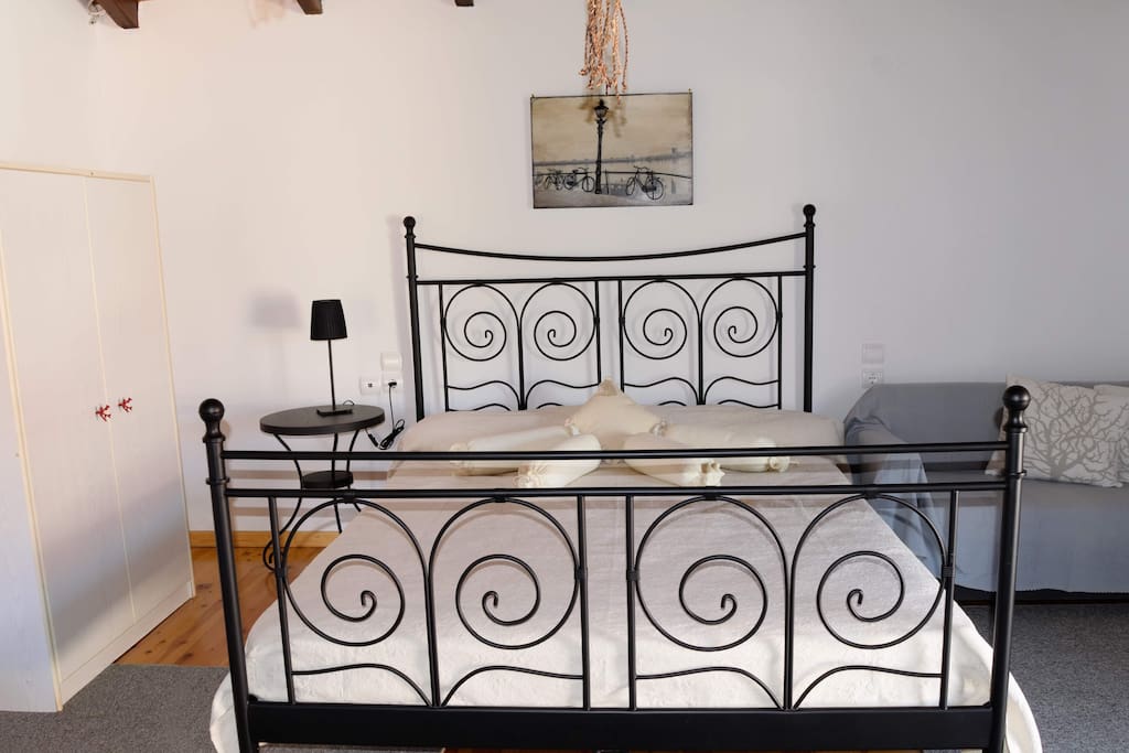 king size bed