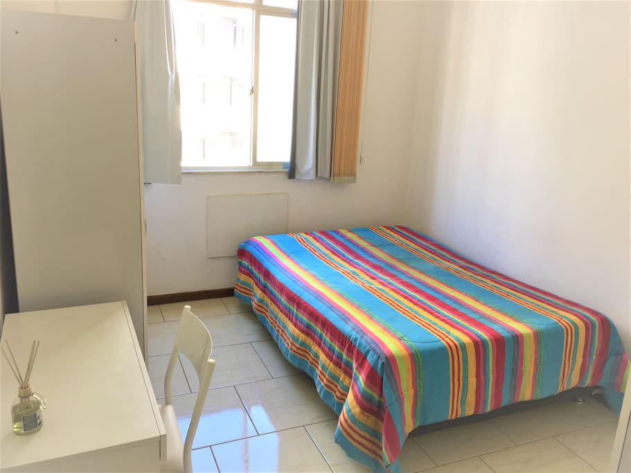 Quarto que comporta até 4 pessoas