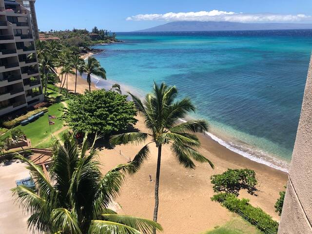 5th floor oceanfront-New Floors-New AC-Sleeps 10+ gallery image 3