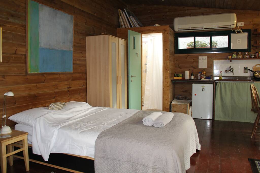 queen size bed