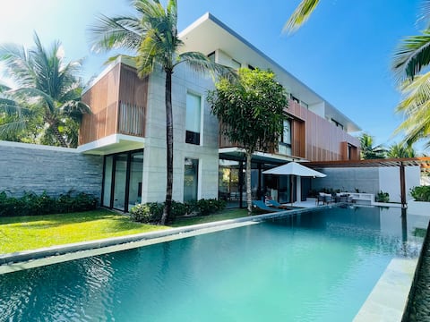 H&B Sailing Villas -4BR