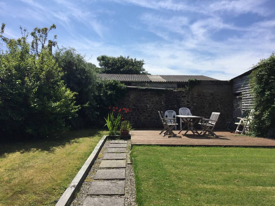 East facing walled garden for Coach and Stable Cottage.
