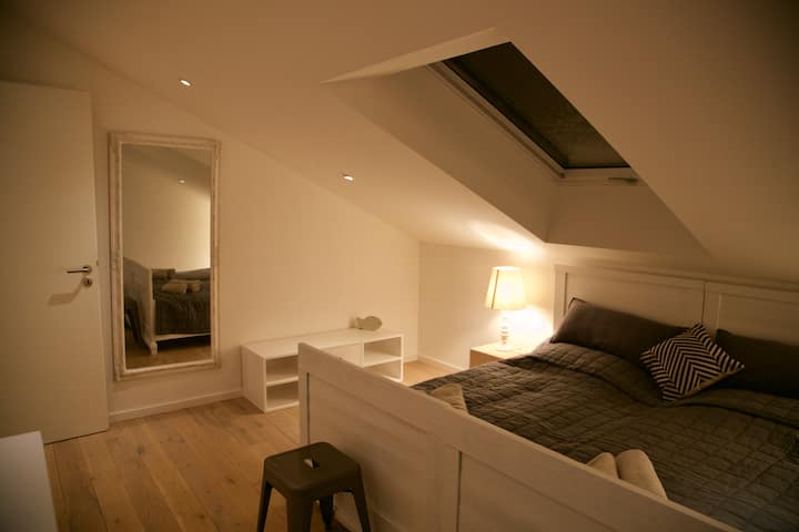 Dormitorio ático. Solo este piso está equipado con aire acondicionado.