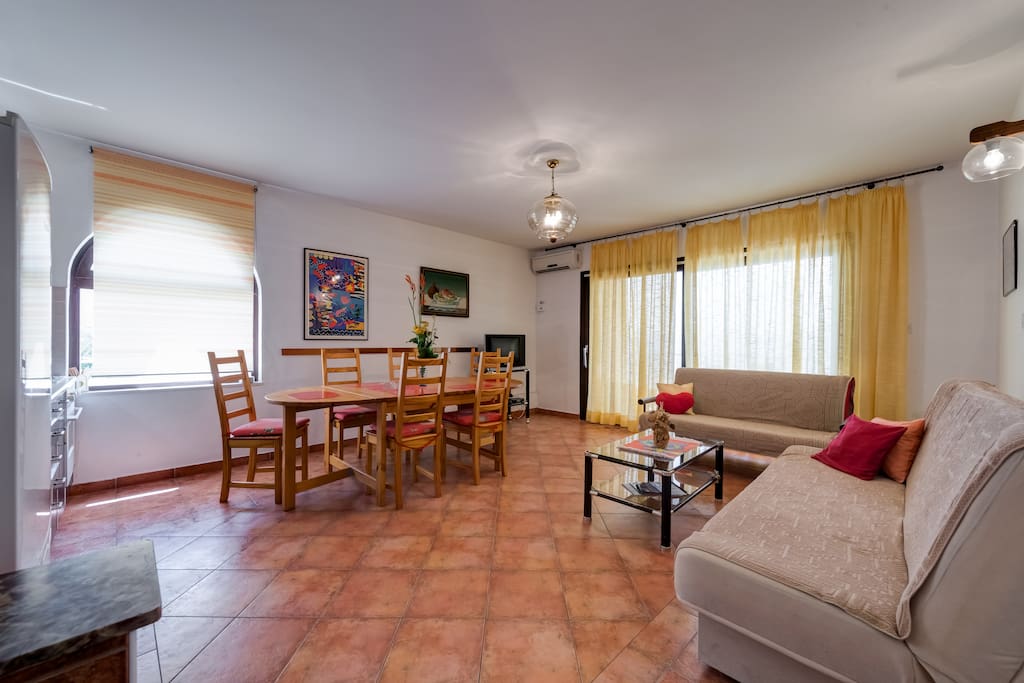 Living room & dining room