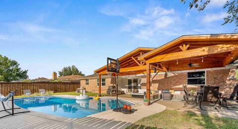 Villa D'Oro, Pool, Hot Tub, Arcade & Fire Pit