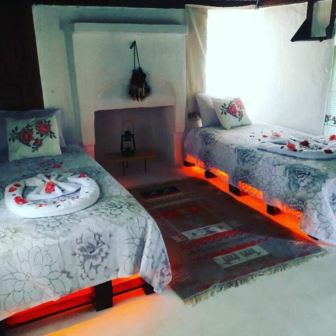 Tek kişilik yataklar