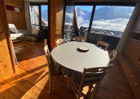 Large luxury apartment at the foot of the slopes