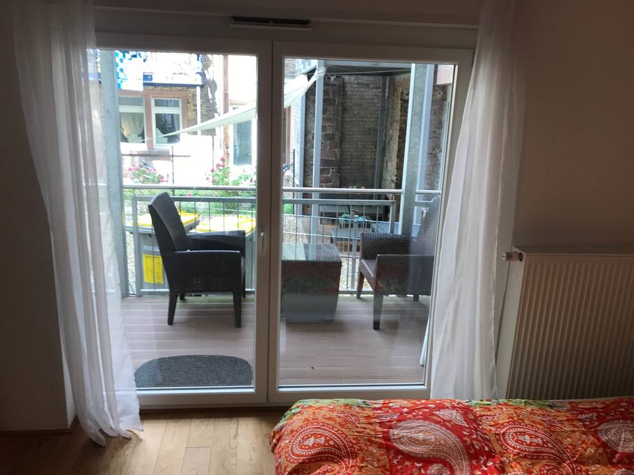 Balkon mit Sitzgelegenheit