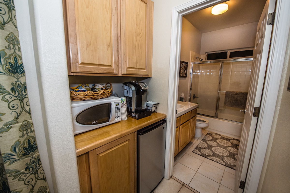 Top performing Airbnb: River Oaks Private Rooms 2BDR Suite Private Entry in El Paso De Robles (Paso Robles)