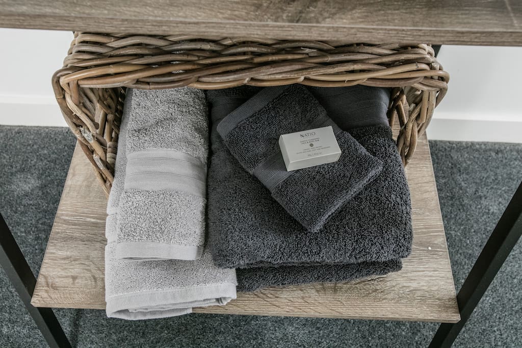 All towels and linen provided