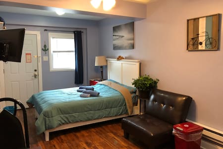 Best located studio with parking near Trop