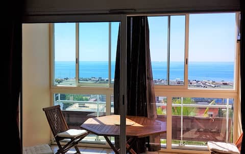 Top Airbnb: Studio in Private Residence à Saint Denis