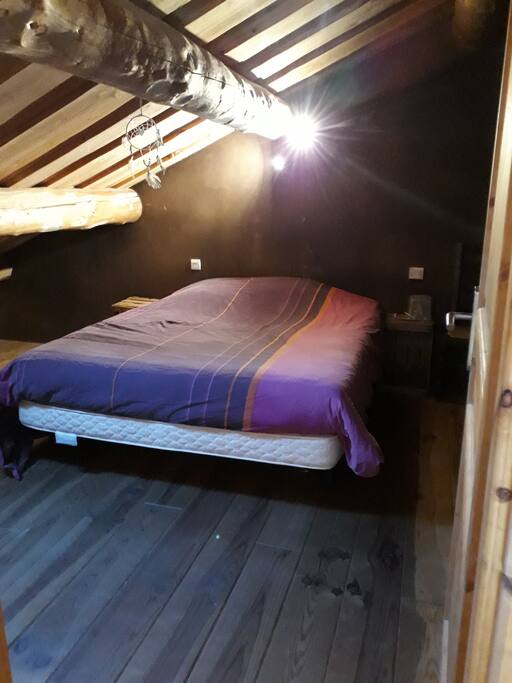 chambre avec lit en 160