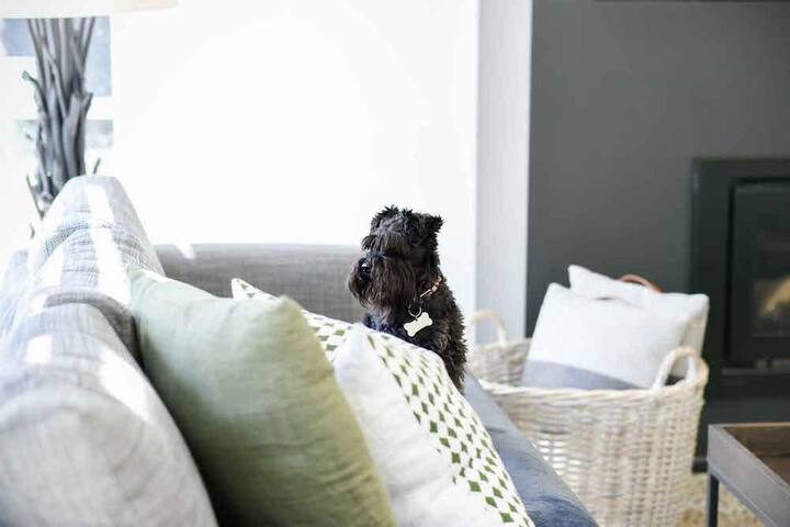 “White Horses” – Luxury Coastal Glamour gallery image 5