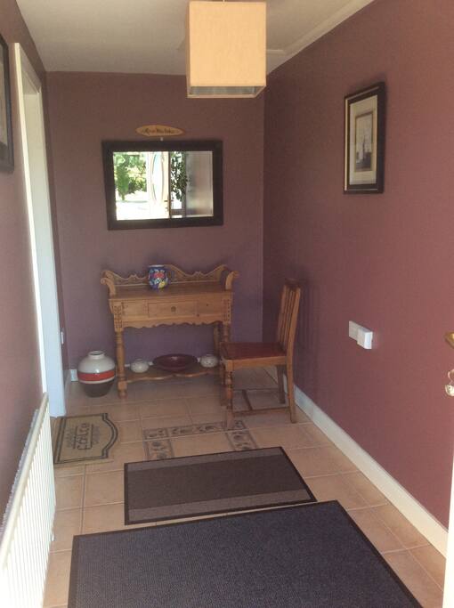 Entrance Hall to apartment