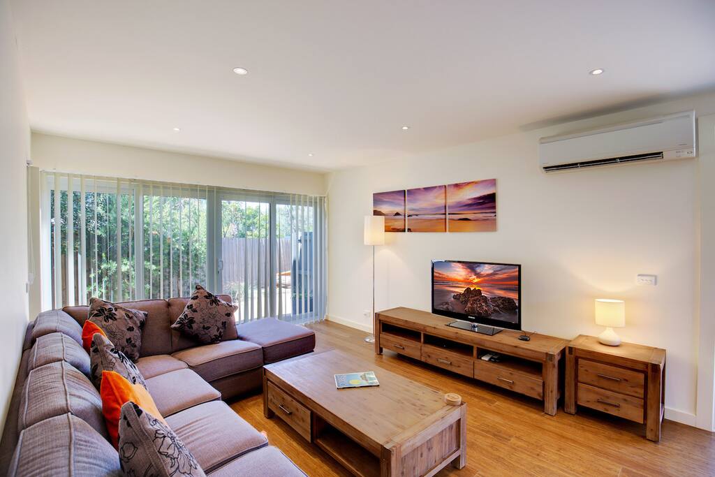 Downstairs lounge