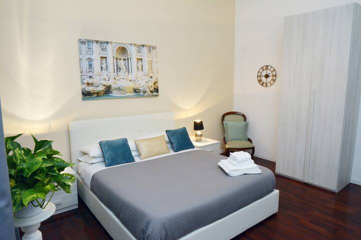 “Chéri de Rome” Vatican Apartment