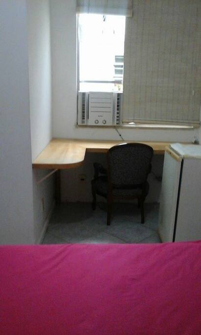 ...estante para Estudo com ArCond.