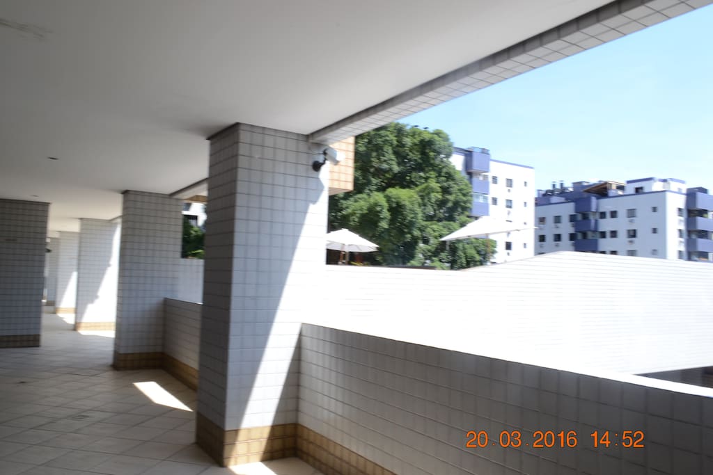corredor da área comum do prédio