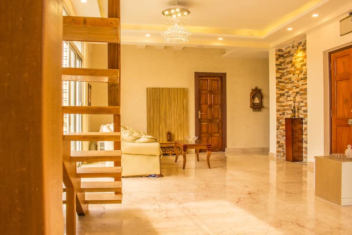 Private Apartment 
Hindustan Park - Howrah
