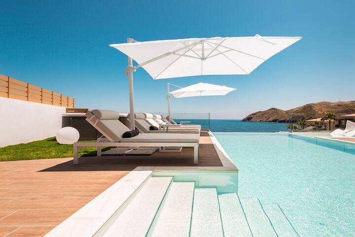 Wave Villa gallery image 3