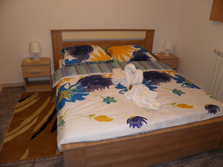 Спалня  с двойно легло